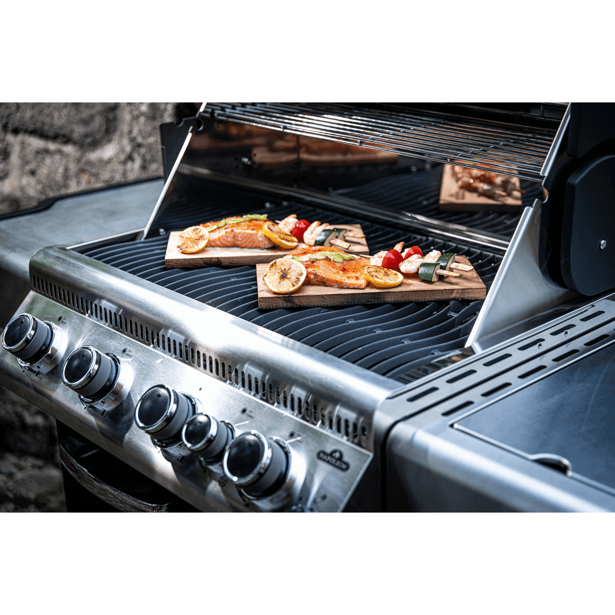 gas vs charcoal grill