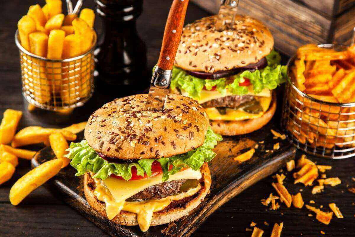 Shop Best Temp for Burgers on the Grill Guide from DDR BBQ Supply
