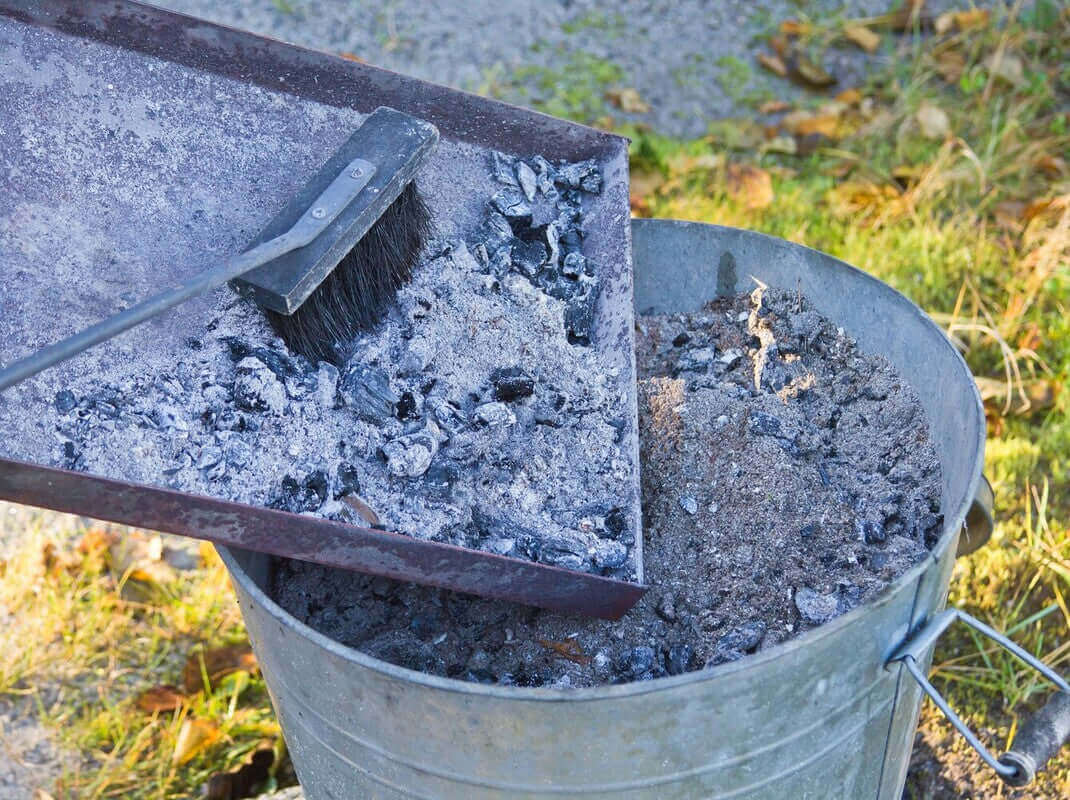 best way to clean grill
