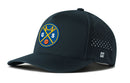 The Haka Hat San Francisco Basketball Performance 5-Panel Hat features a black design with a round patch showing a yellow bridge, crossed lines, "G" and "S" letters, and basketball. Includes side perforations, Flexfit sweatband, snapback closure, and small H logo.